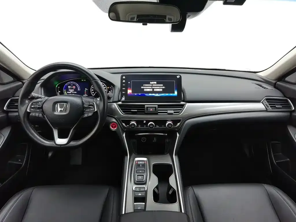 Honda Accord — фото 8