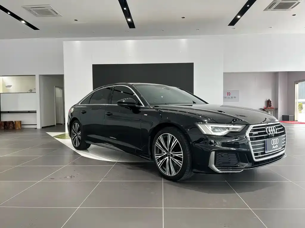 Audi A6L — фото 2