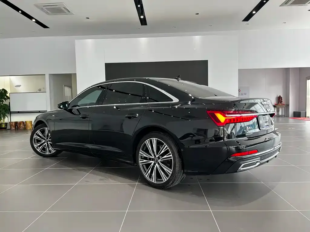 Audi A6L — фото 3