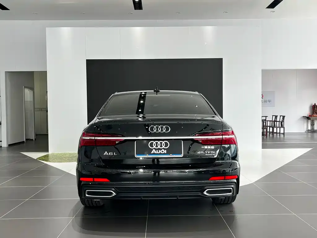Audi A6L — фото 7