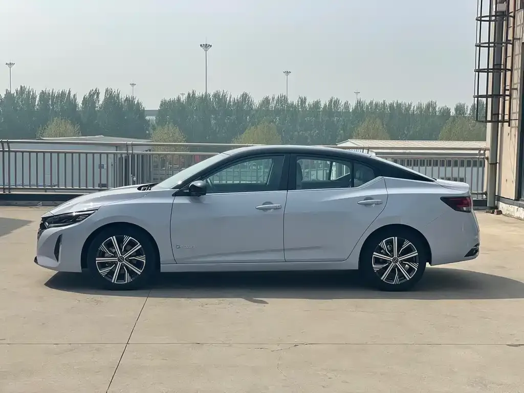 Nissan Sylphy 2023 из CN, фото 10