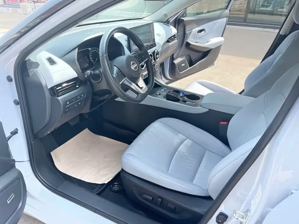 Nissan Sylphy 2023 из CN, фото 2