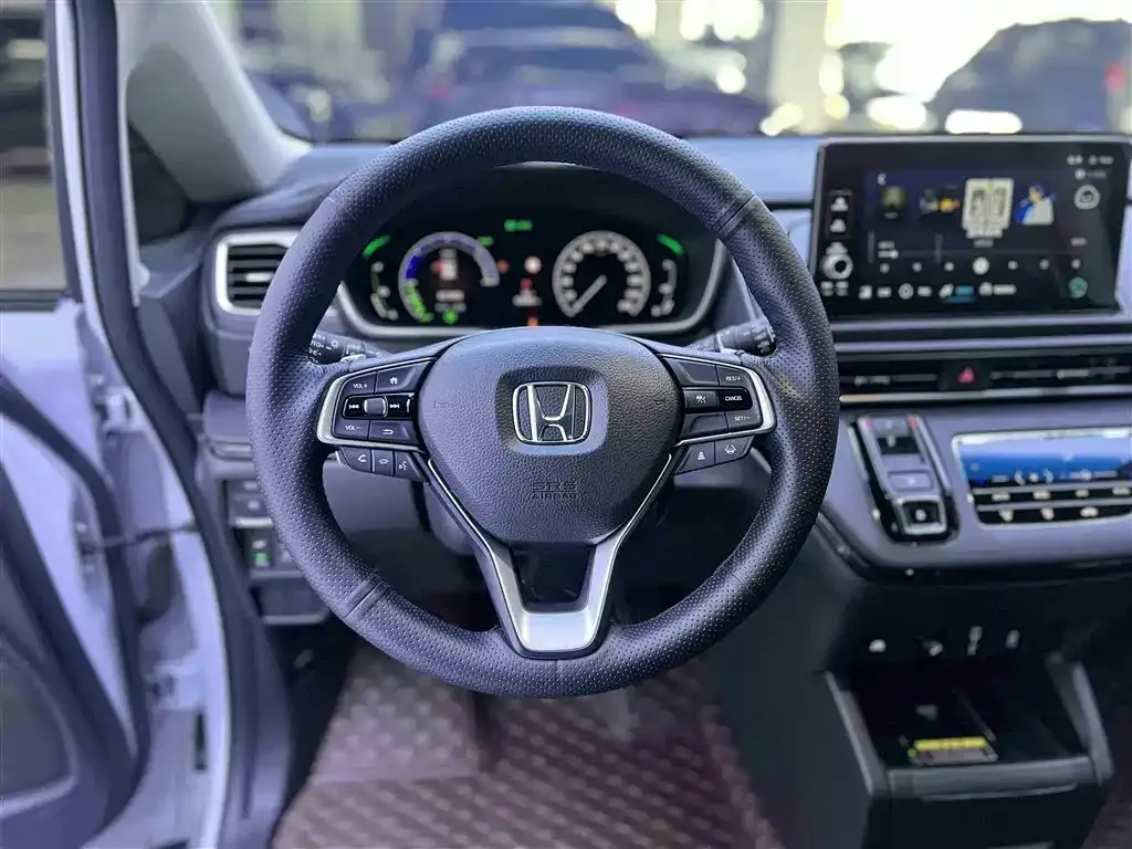 Honda Elysion 2024 из CN, фото 4
