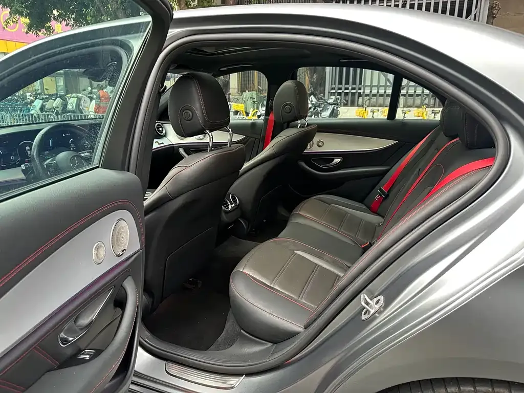 Mercedes-Benz E-Class AMG 2023 из CN, фото 3