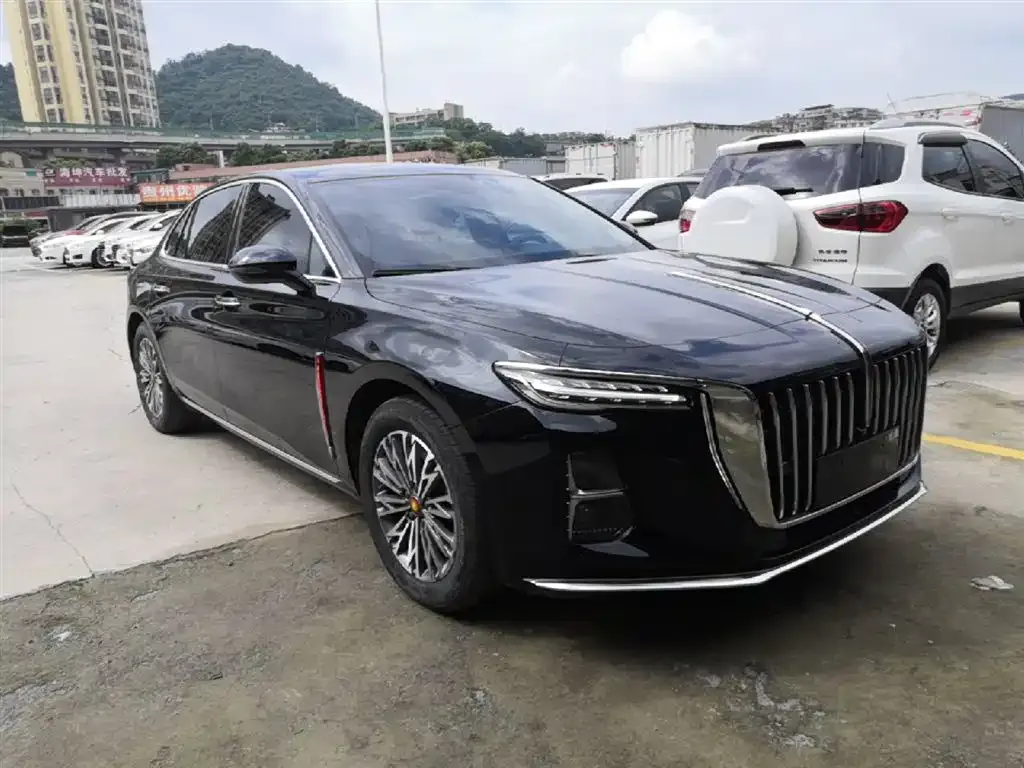 Hongqi H5 — фото 7