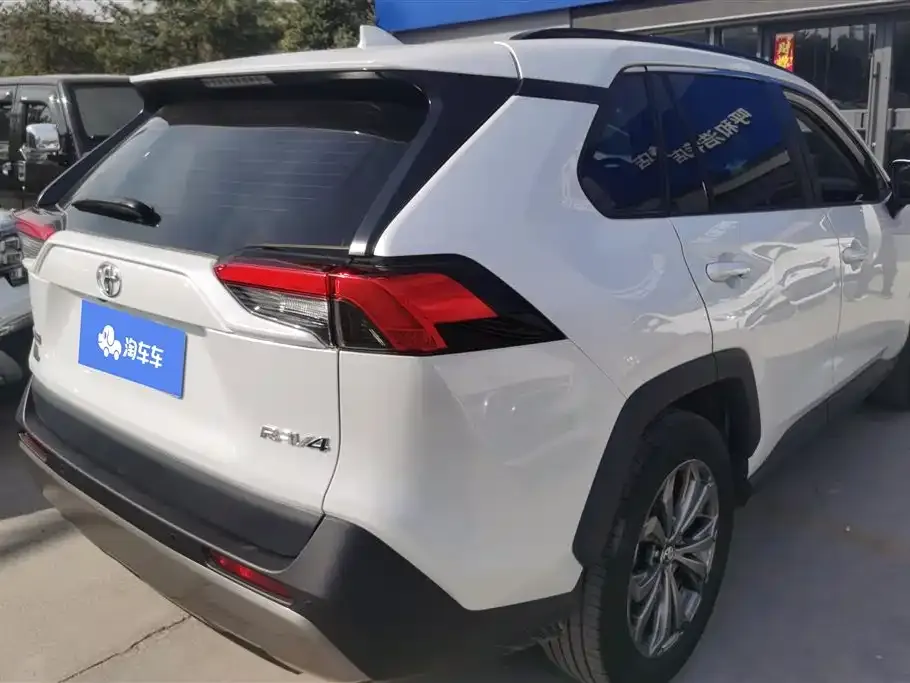 Toyota RAV4 2024 из CN, фото 5