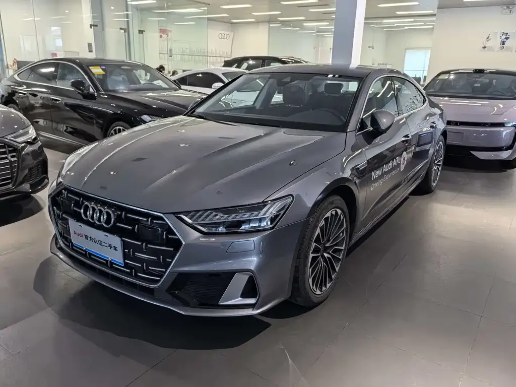 Audi A7L — фото 6
