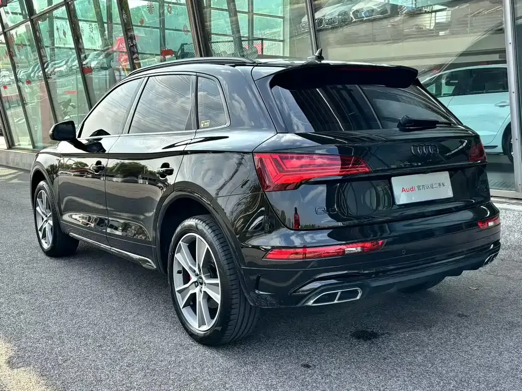 Audi Q5L — фото 4
