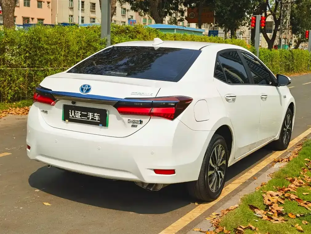 Toyota Corolla Hybrid 2022 из CN, фото 2