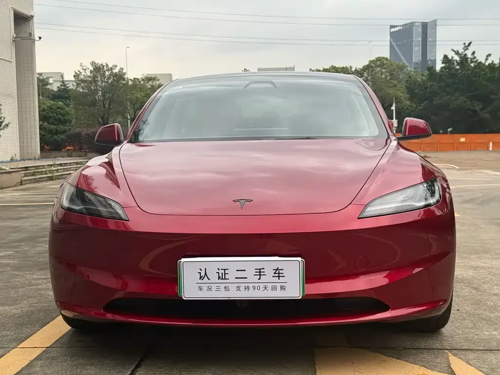 Tesla Model 3 — фото 4