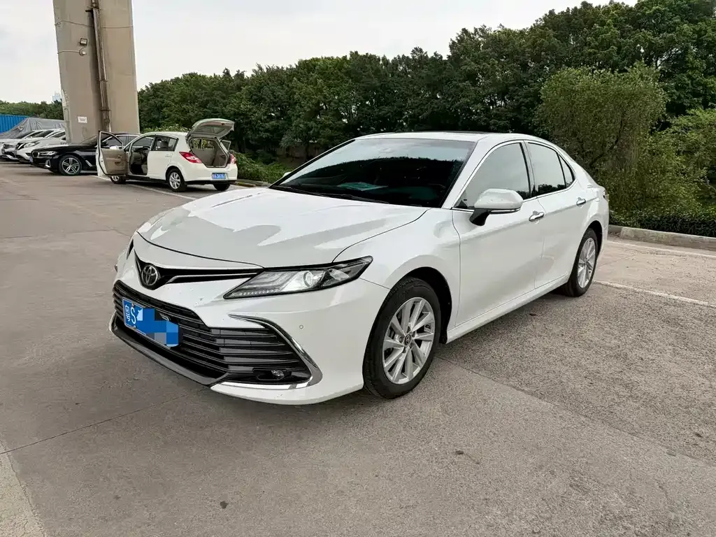 Toyota Camry 2022 из CN, фото 1