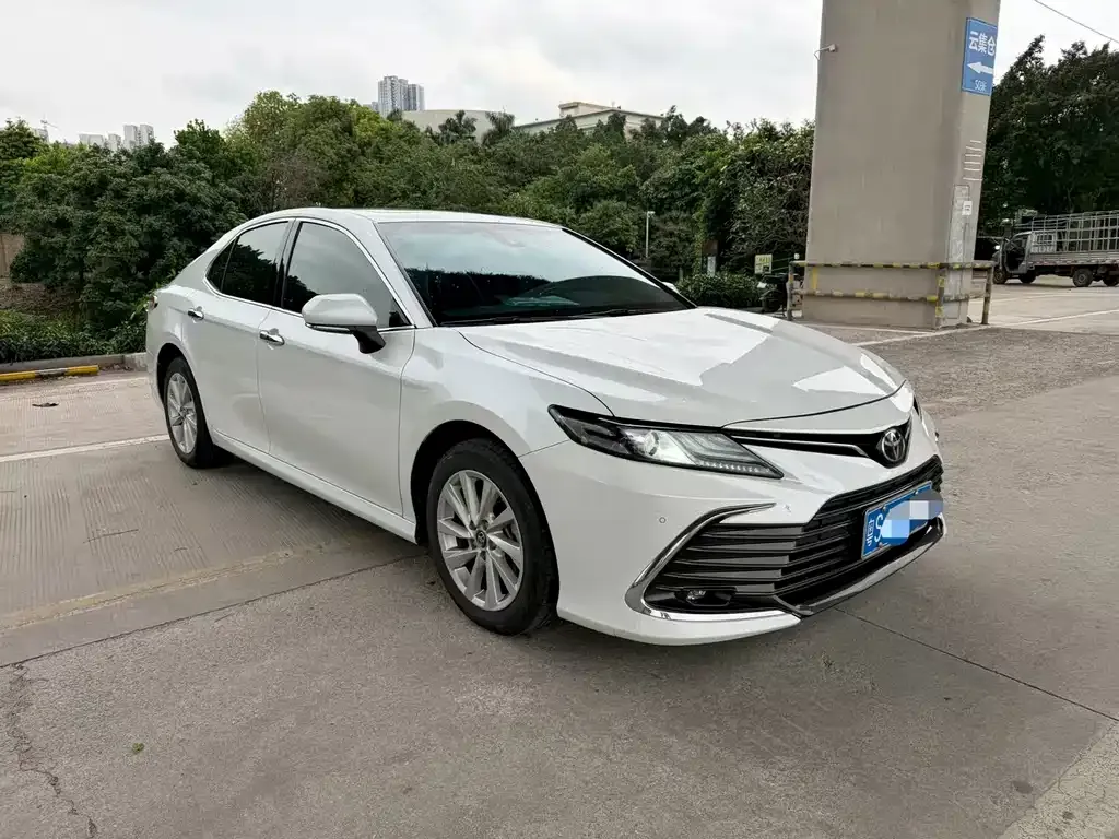 Toyota Camry 2022 из CN, фото 8