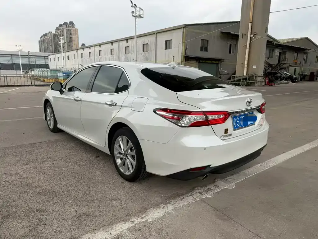 Toyota Camry 2022 из CN, фото 3