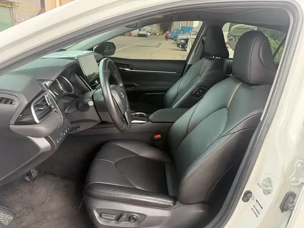 Toyota Camry 2022 из CN, фото 4