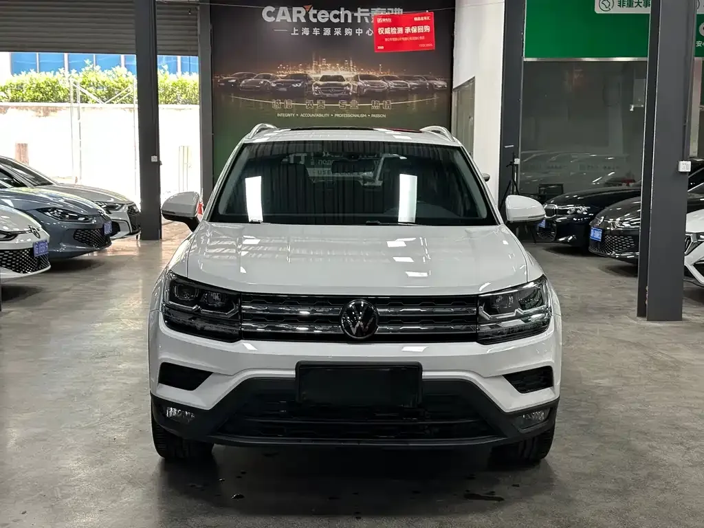 Volkswagen Tharu — фото 3
