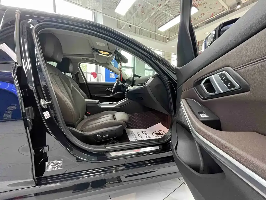BMW i3 2024 из CN, фото 2