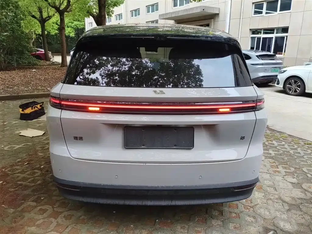 Li Auto i8 2025 из CN, фото 10