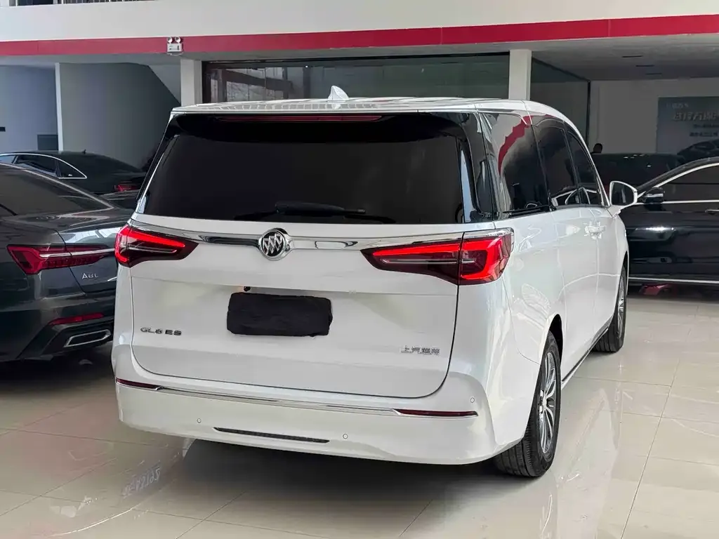 Buick GL8 2023 из CN, фото 7