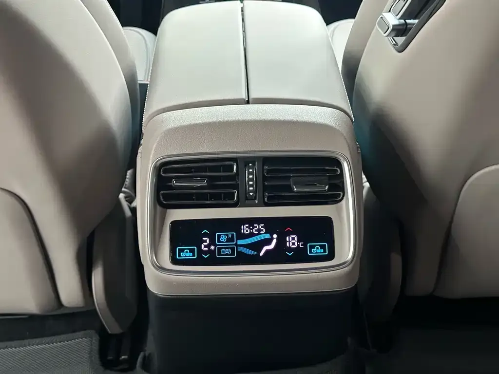 BYD Han 2025 из CN, фото 3