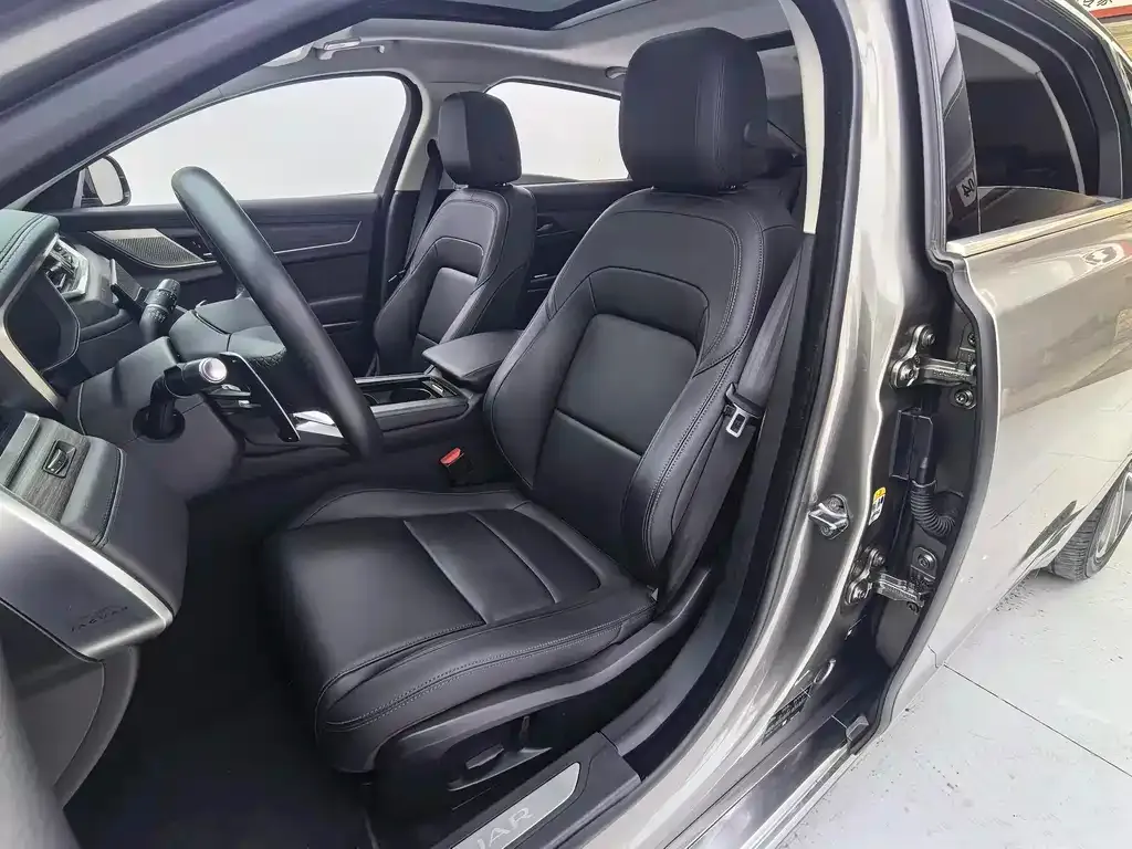 Jaguar XFL 2023 из CN, фото 10