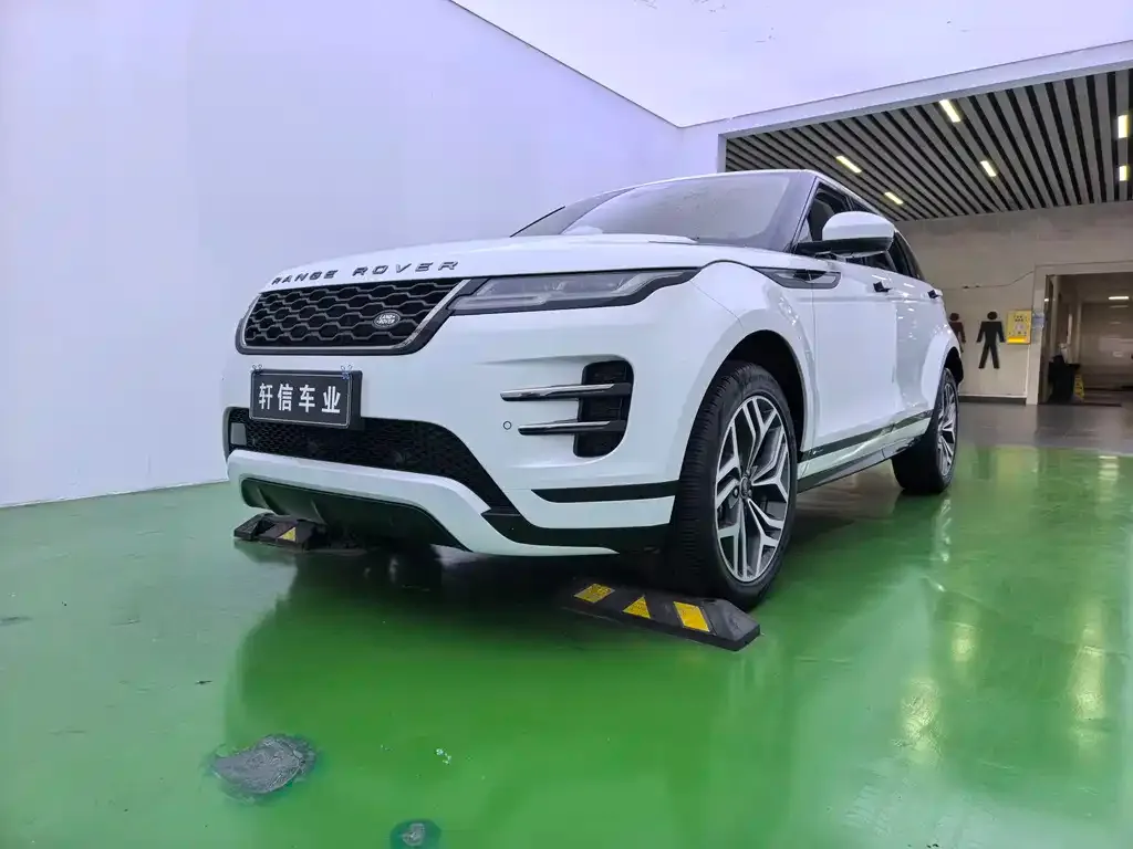 Land Rover Evoque — фото 1
