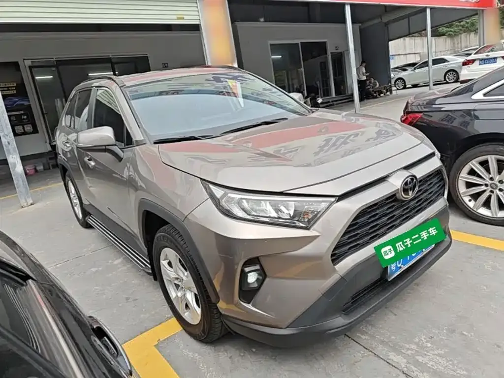 Toyota RAV4 2024 из CN, фото 6
