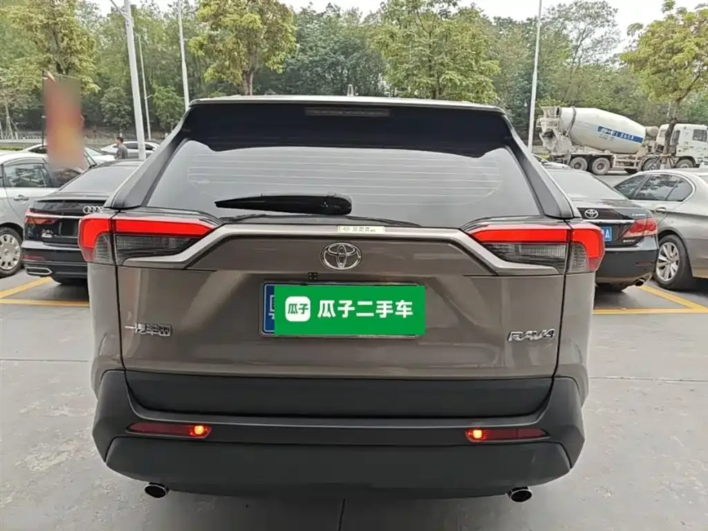 Toyota RAV4 2024 из CN, фото 7