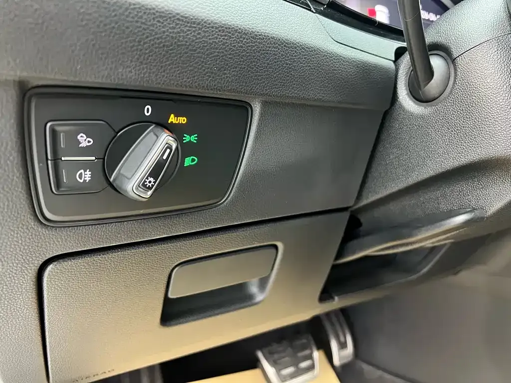 Volkswagen CC 2024 из CN, фото 7