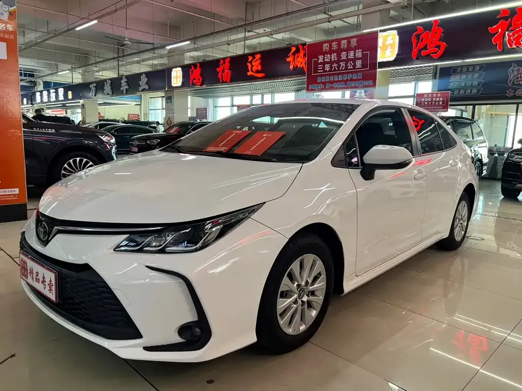 Toyota Corolla 2023 из CN, фото 1