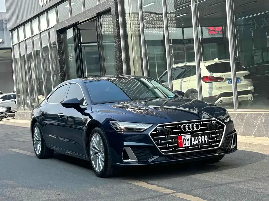 Audi A7L 2024 из CN, фото 8
