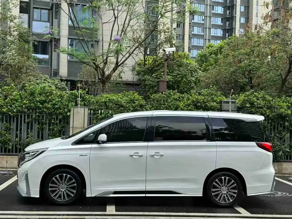 GAC Motor Trumpchi M8 — фото 10