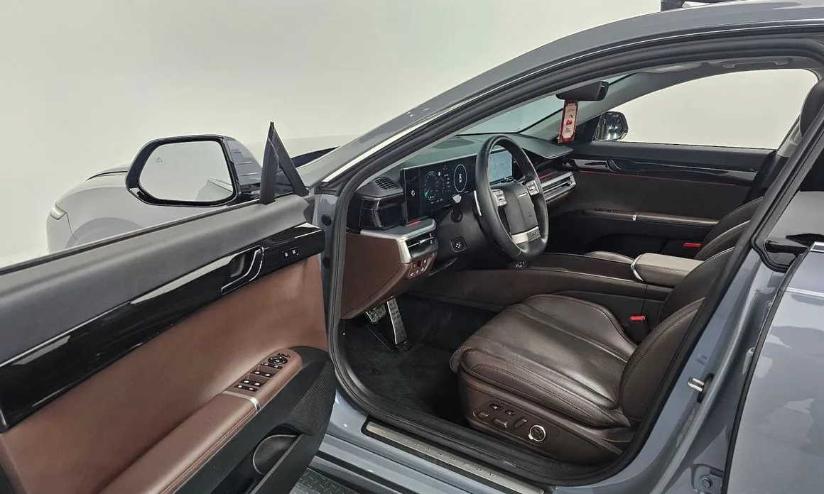 Hyundai Grandeur 2023 из KR, фото 2