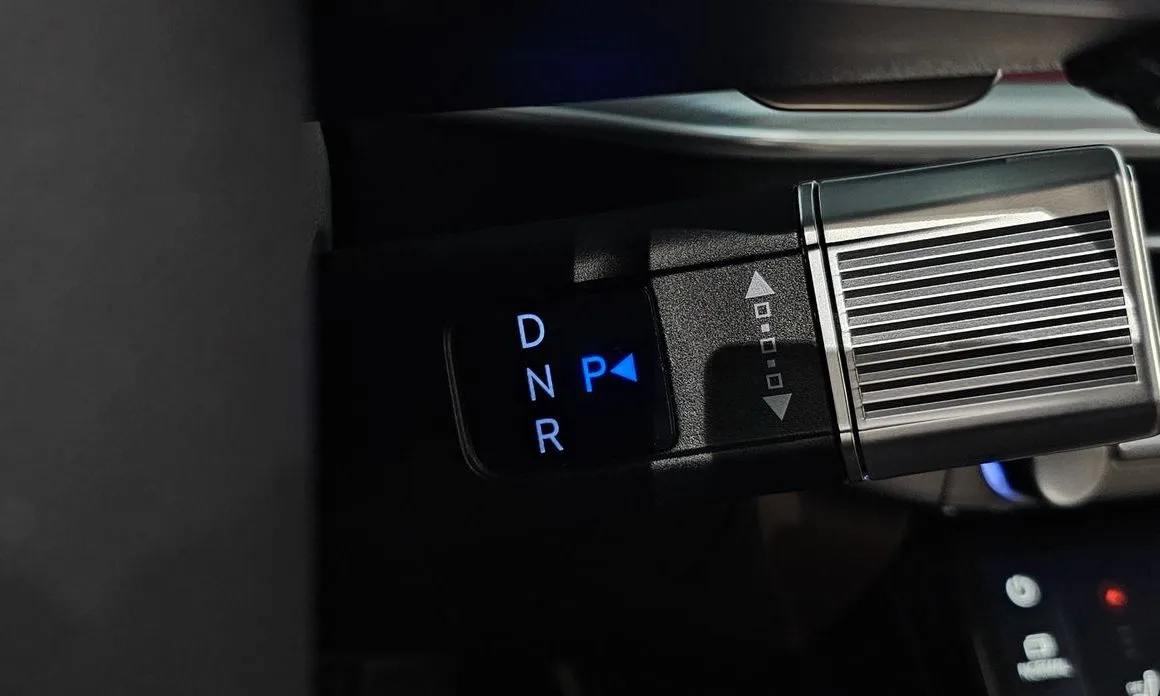 Hyundai Grandeur 2023 из KR, фото 4