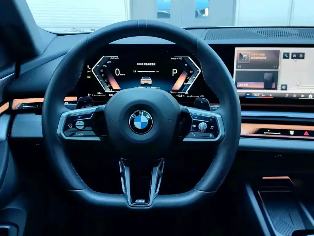 BMW 5 Series — фото 2