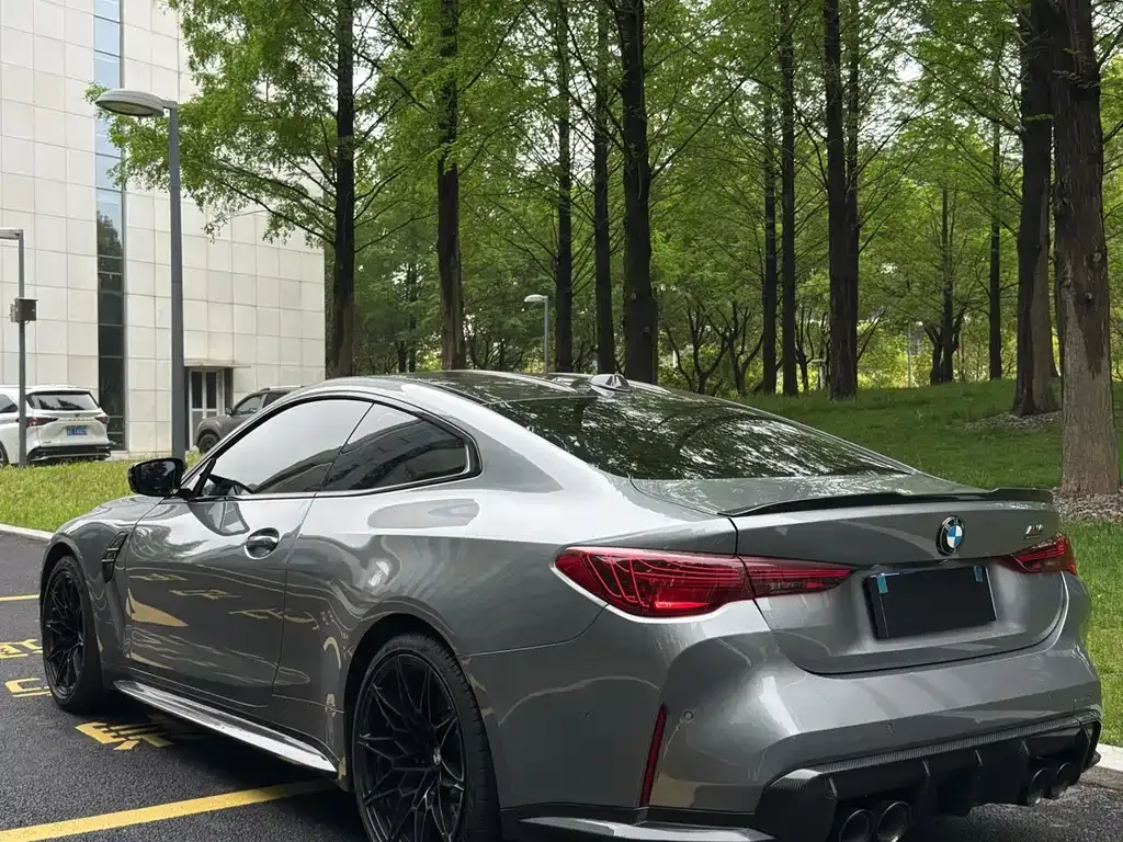 BMW M4 — фото 10