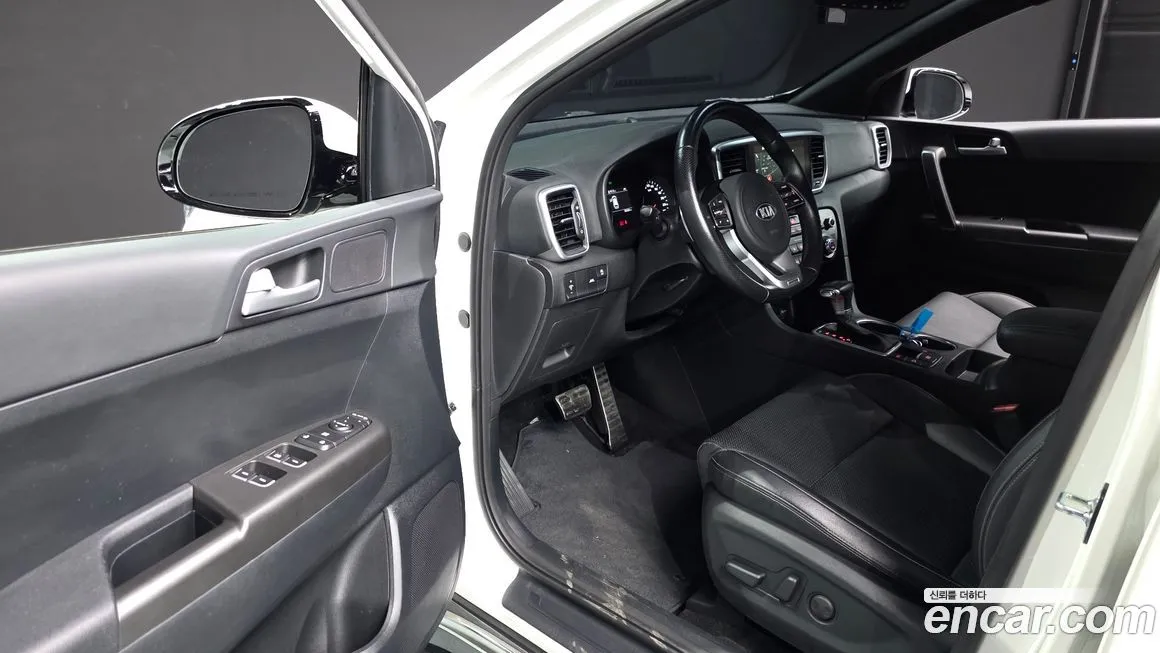 Kia Sportage — фото 6