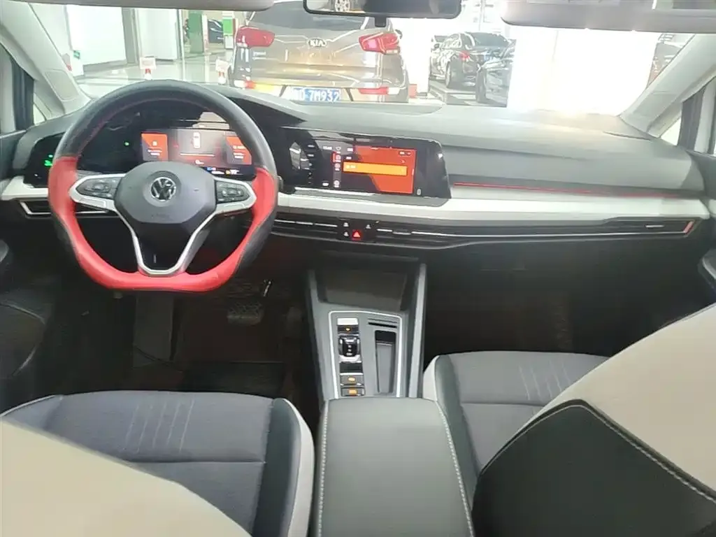 Volkswagen Golf 2021 из CN, фото 10