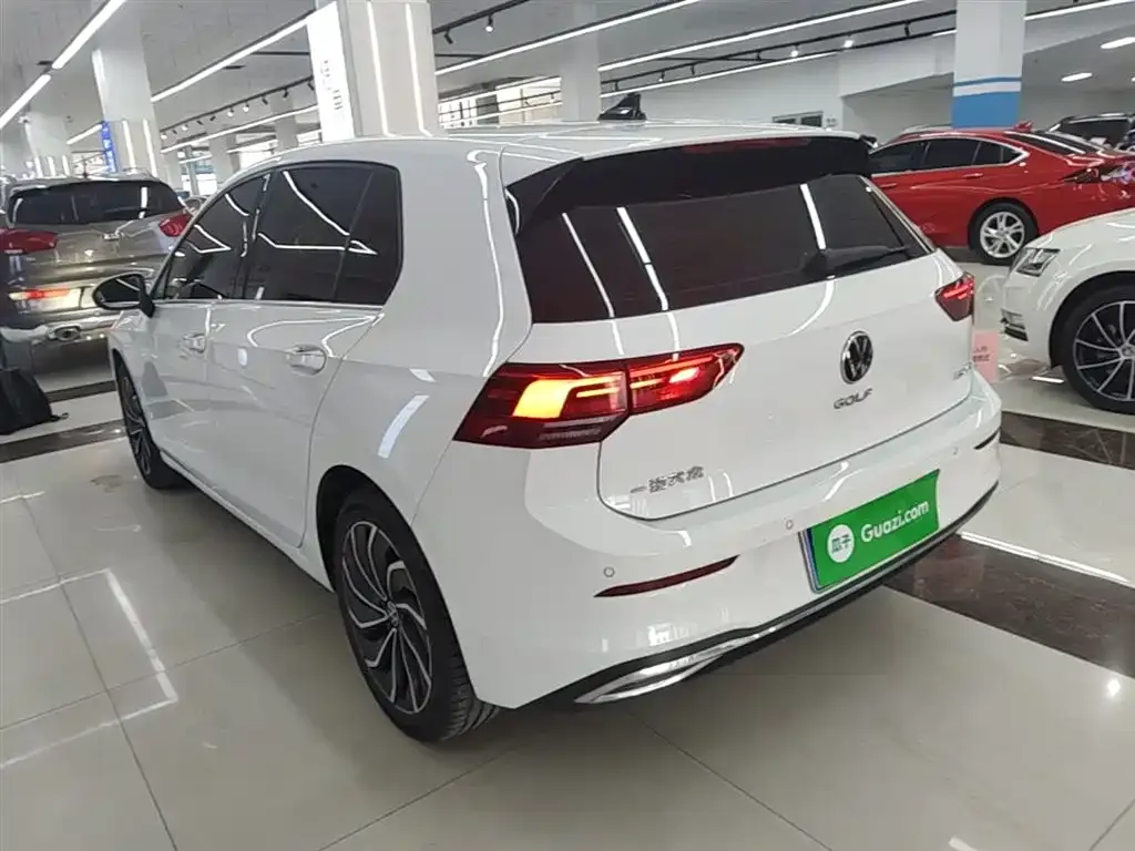 Volkswagen Golf 2021 из CN, фото 3
