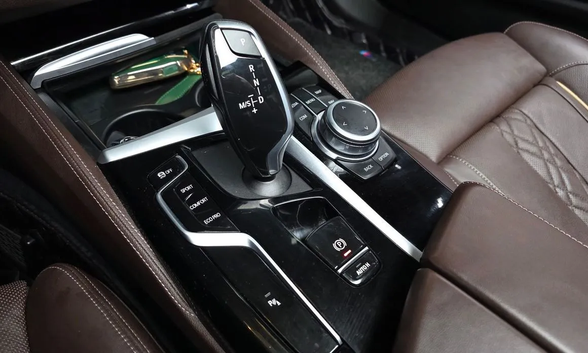 BMW 5-Series 2022 из KR, фото 7