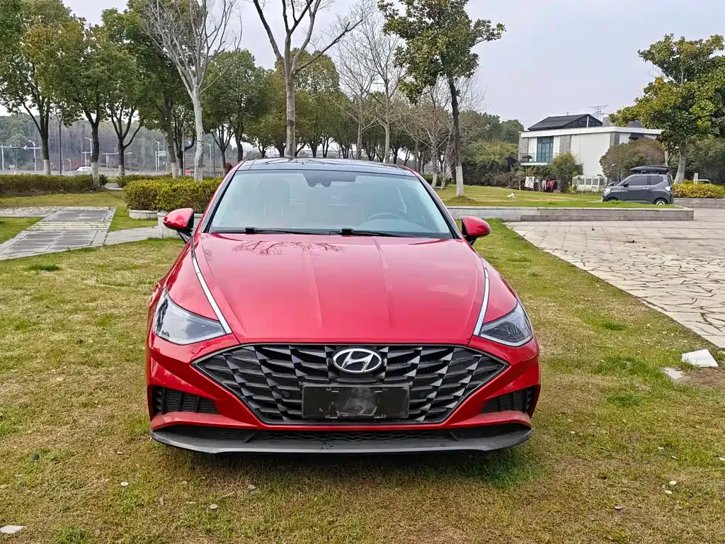 Hyundai Sonata — фото 9
