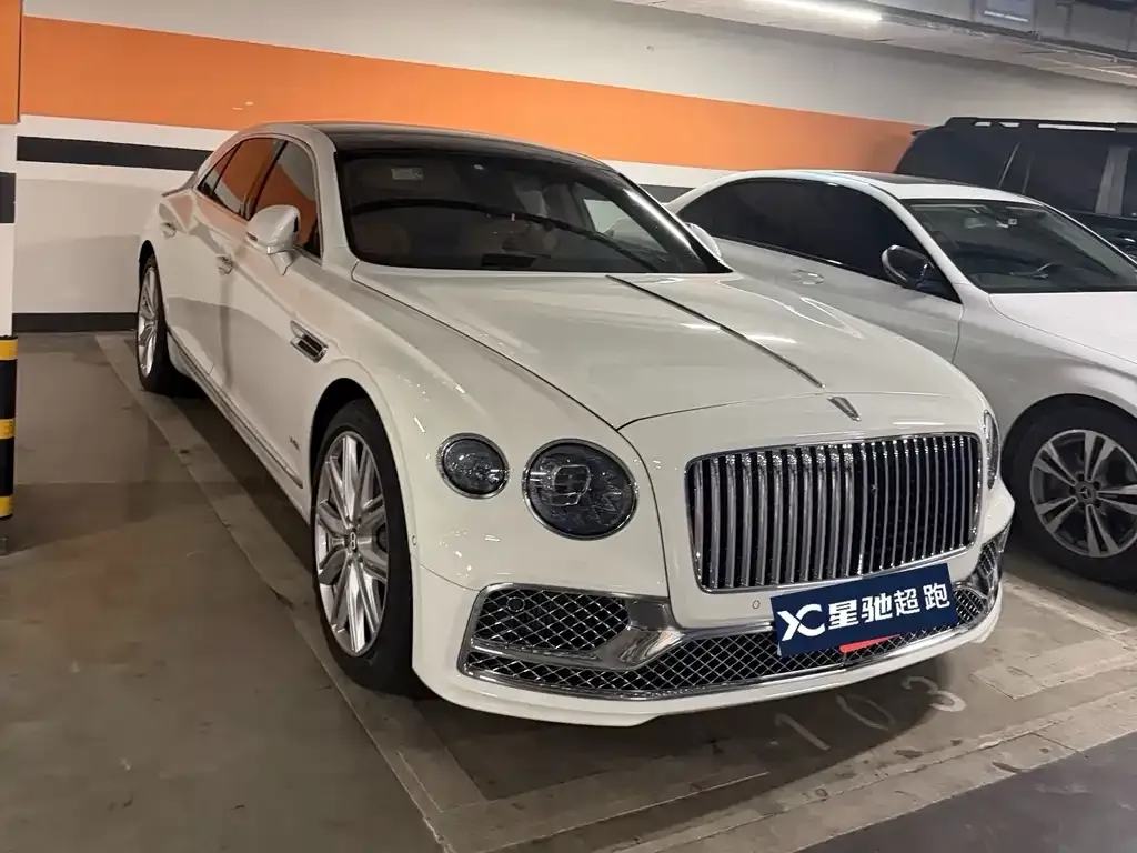 Bentley Flying Spur 2021 из CN, фото 2