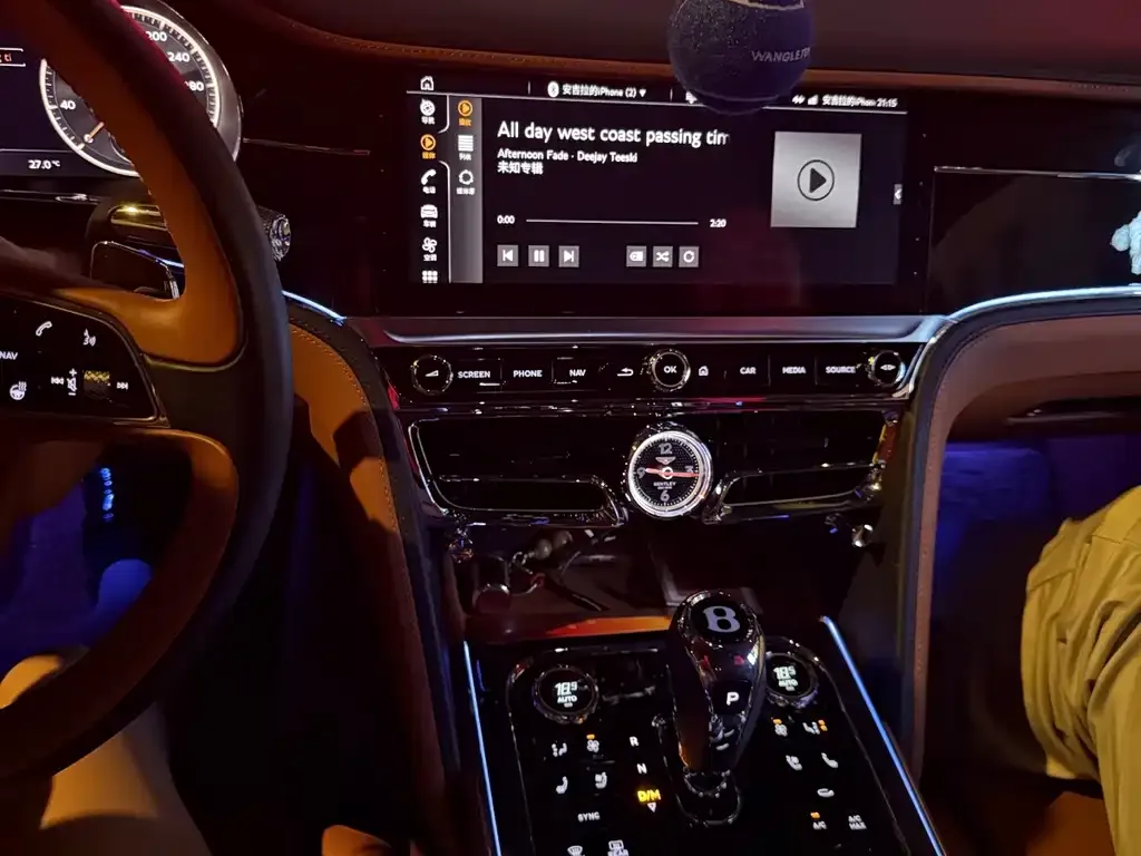 Bentley Flying Spur 2021 из CN, фото 5