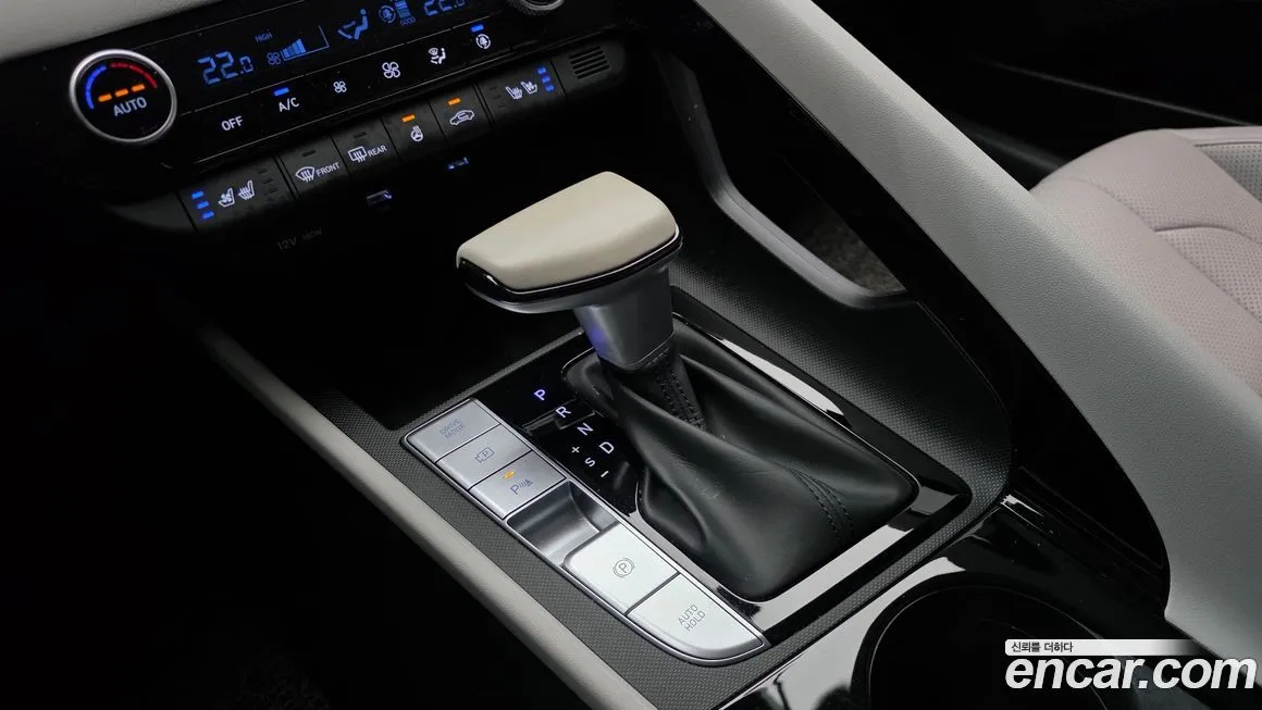 Hyundai AVANTE — фото 4