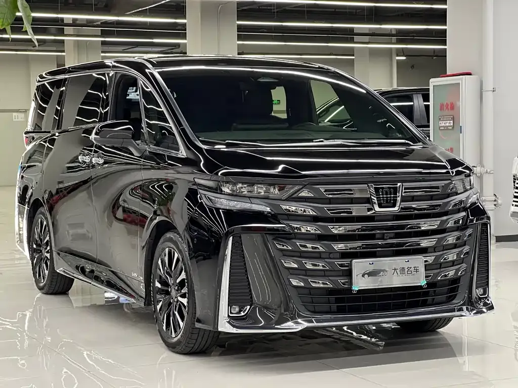 Toyota Vellfire — фото 8