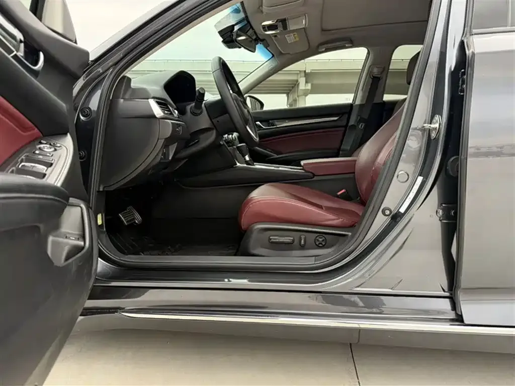 Honda Accord — фото 3
