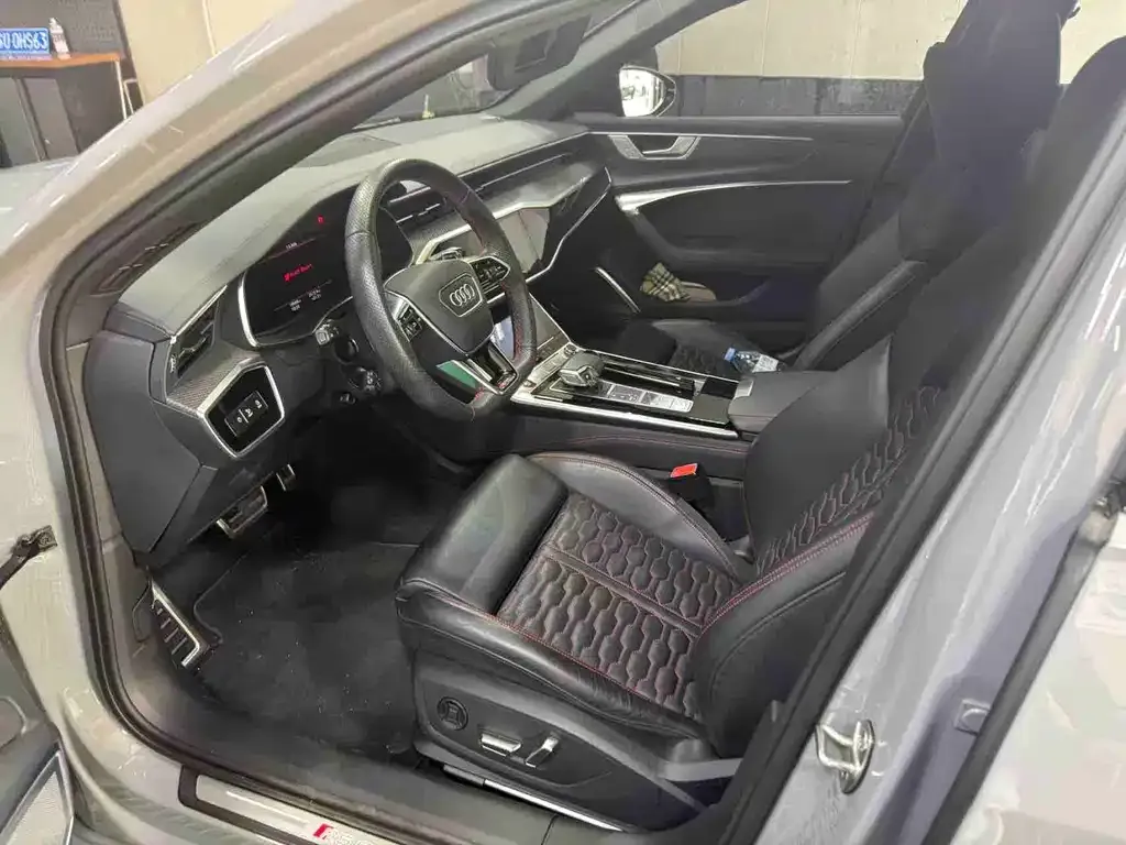 Audi RS 6 2023 из CN, фото 7
