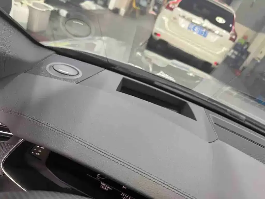 Audi RS 6 2023 из CN, фото 3