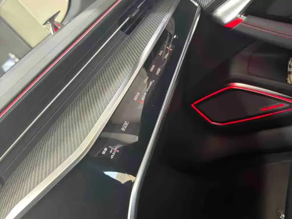 Audi RS 6 2023 из CN, фото 4