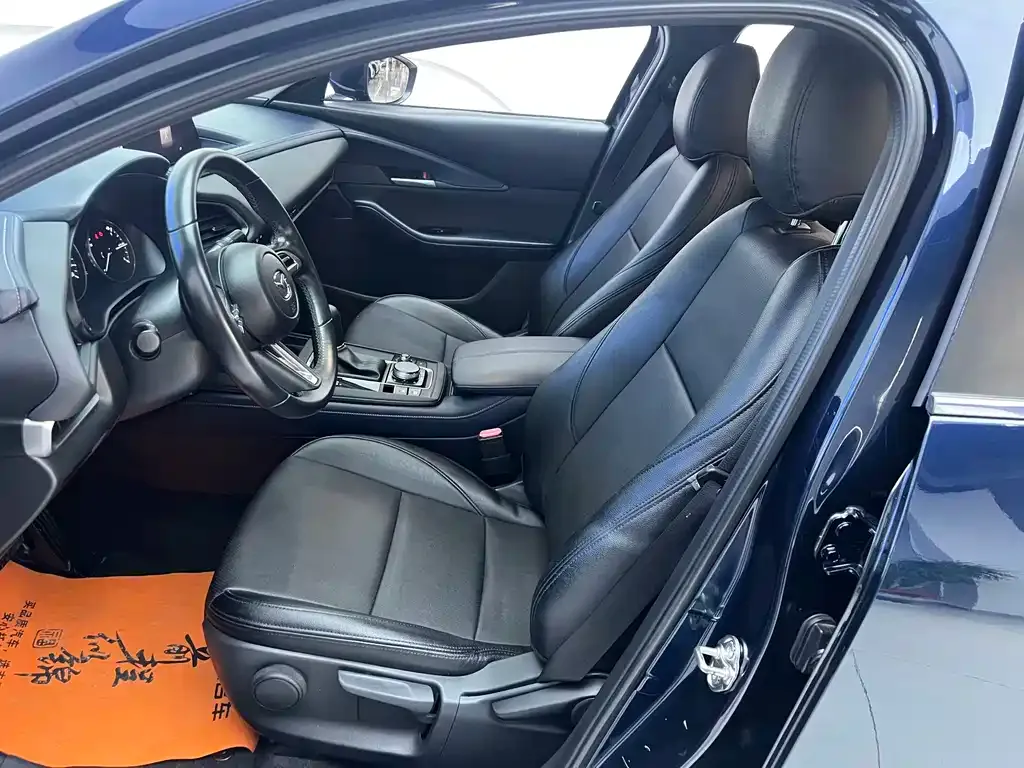 Mazda CX-30 2021 из CN, фото 7