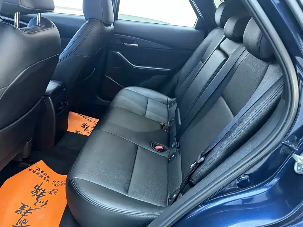 Mazda CX-30 2021 из CN, фото 9